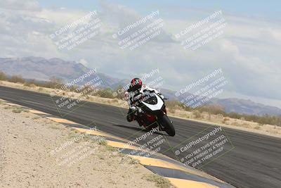 media/May-05-2025-Moto Forza (Mon) [[3c1838c5e5]]/2-B Group/Session 2 (Turn 7 Inside)/